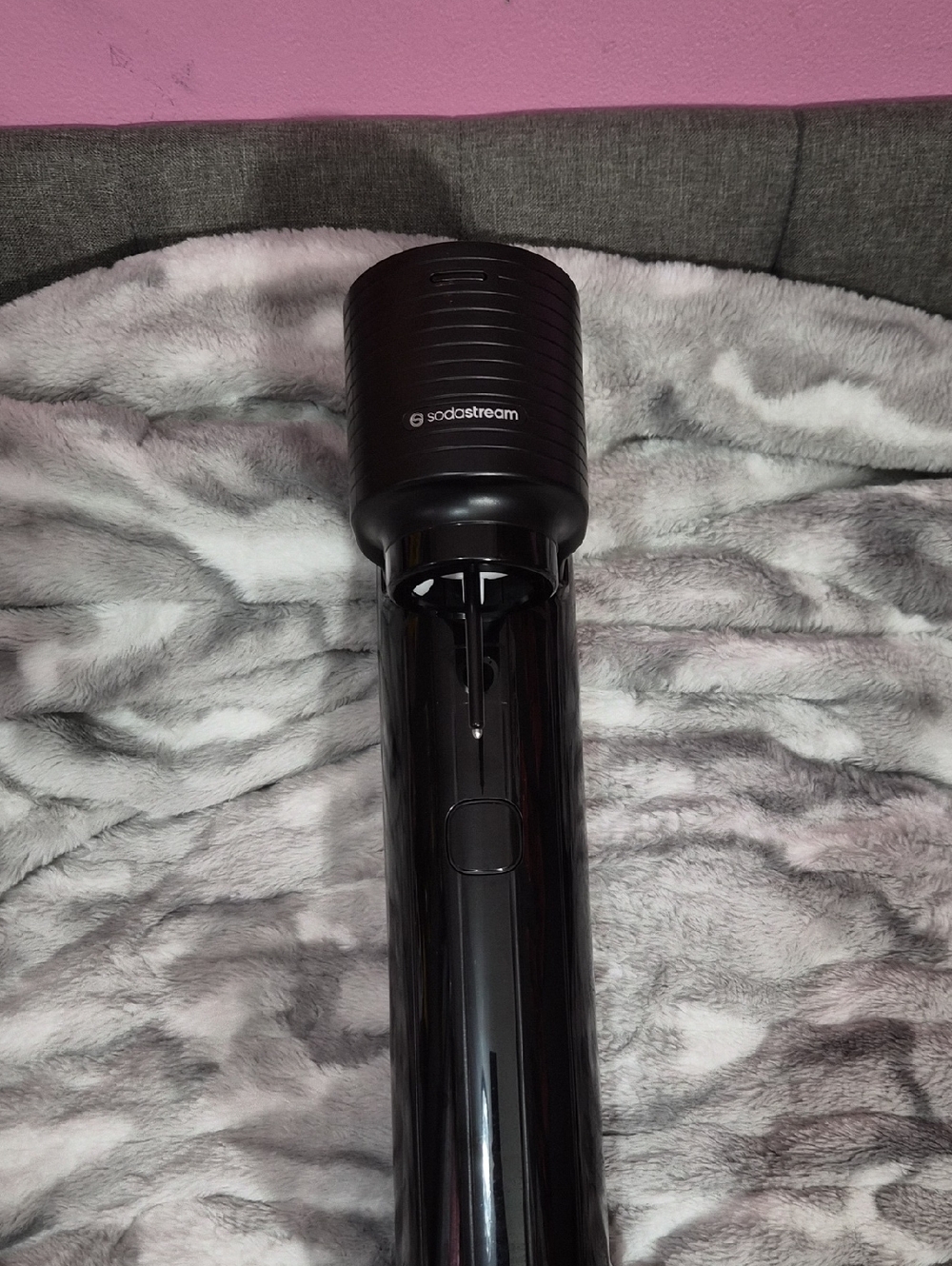 SodaStream One-Touch Carbonator - Black (Tank Not Included)